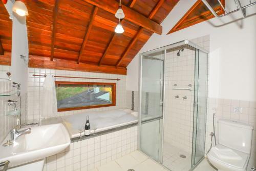Hostal Pousada �gape