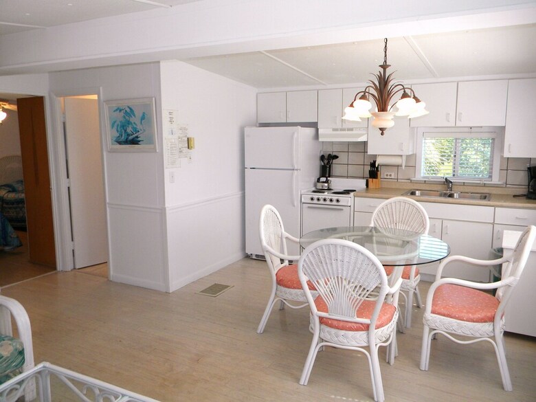 Gulf Breeze Cottages