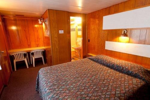 Robbins Motel