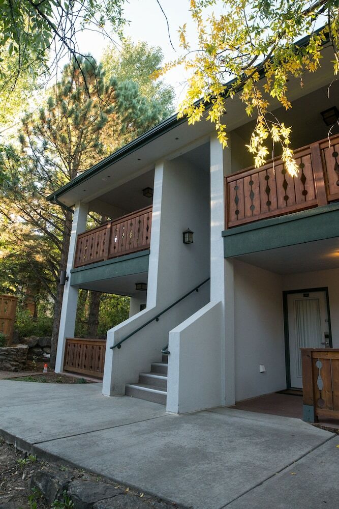 Hotel Silver Moon Inn