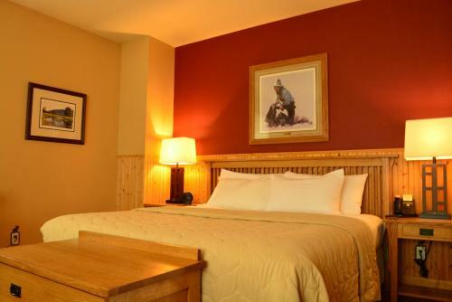 Gallatin River Lodge