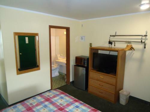Tower Motel