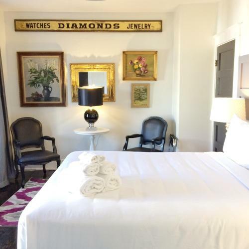 Hostal The Elephant Walk Inn