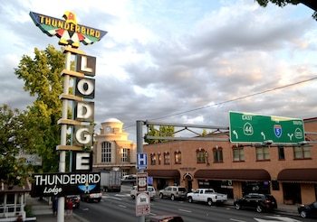 Motel Thunderbird Lodge