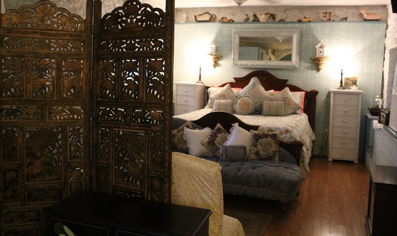 Bed & Breakfast All Seasons Inn