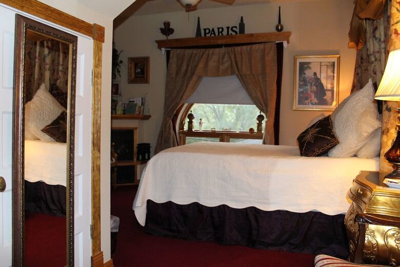 Bed & Breakfast All Seasons Inn