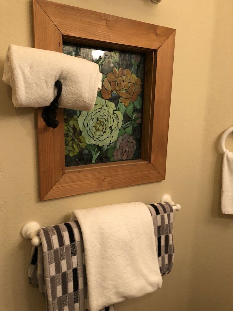 Bed & Breakfast All Seasons Inn