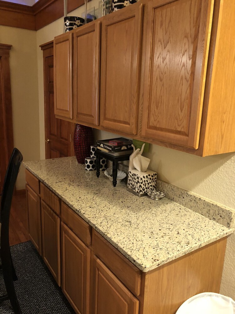 Bed & Breakfast All Seasons Inn