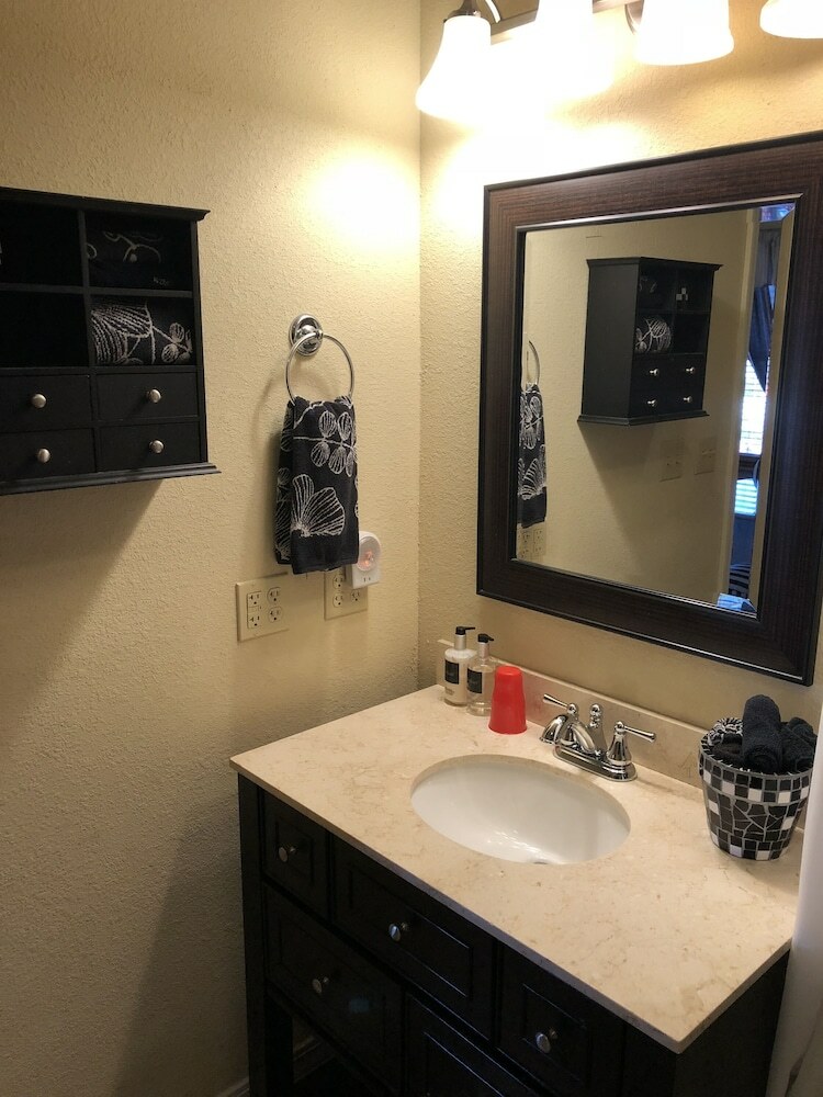 Bed & Breakfast All Seasons Inn