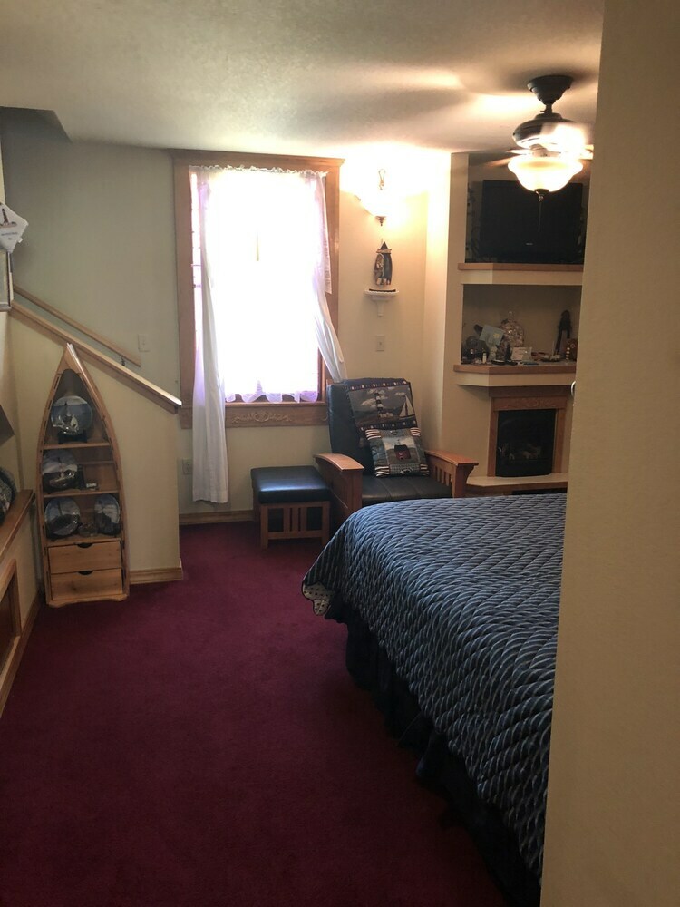 Bed & Breakfast All Seasons Inn