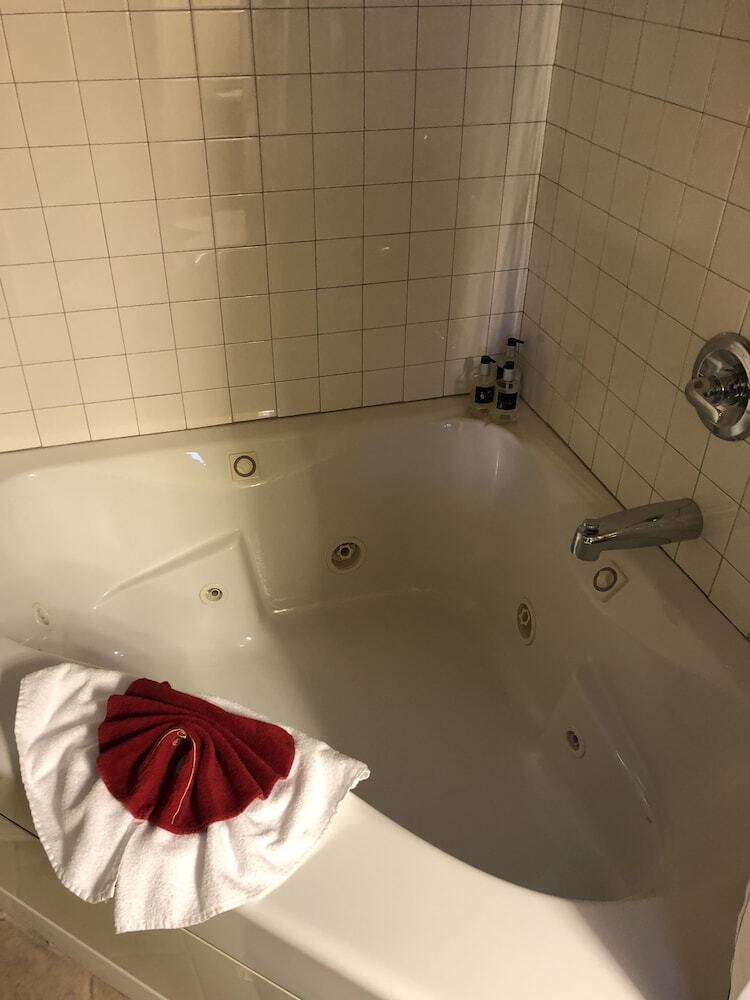 Bed & Breakfast All Seasons Inn