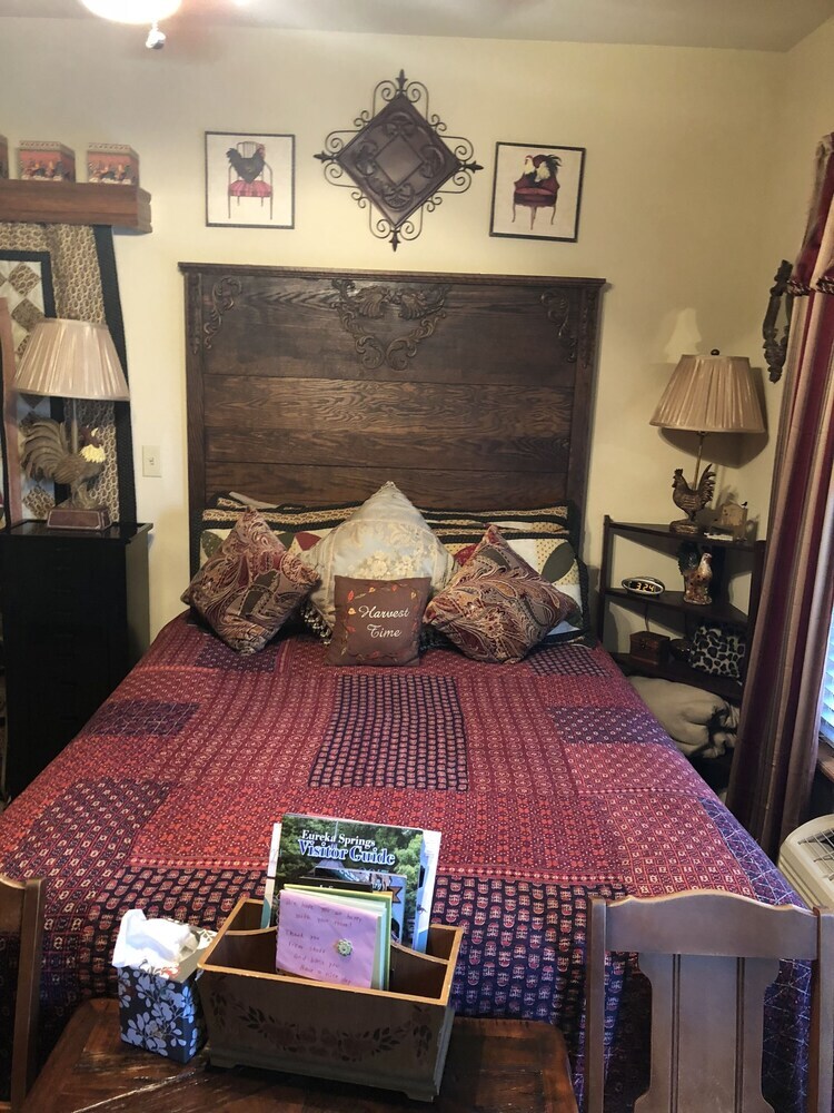 Bed & Breakfast All Seasons Inn