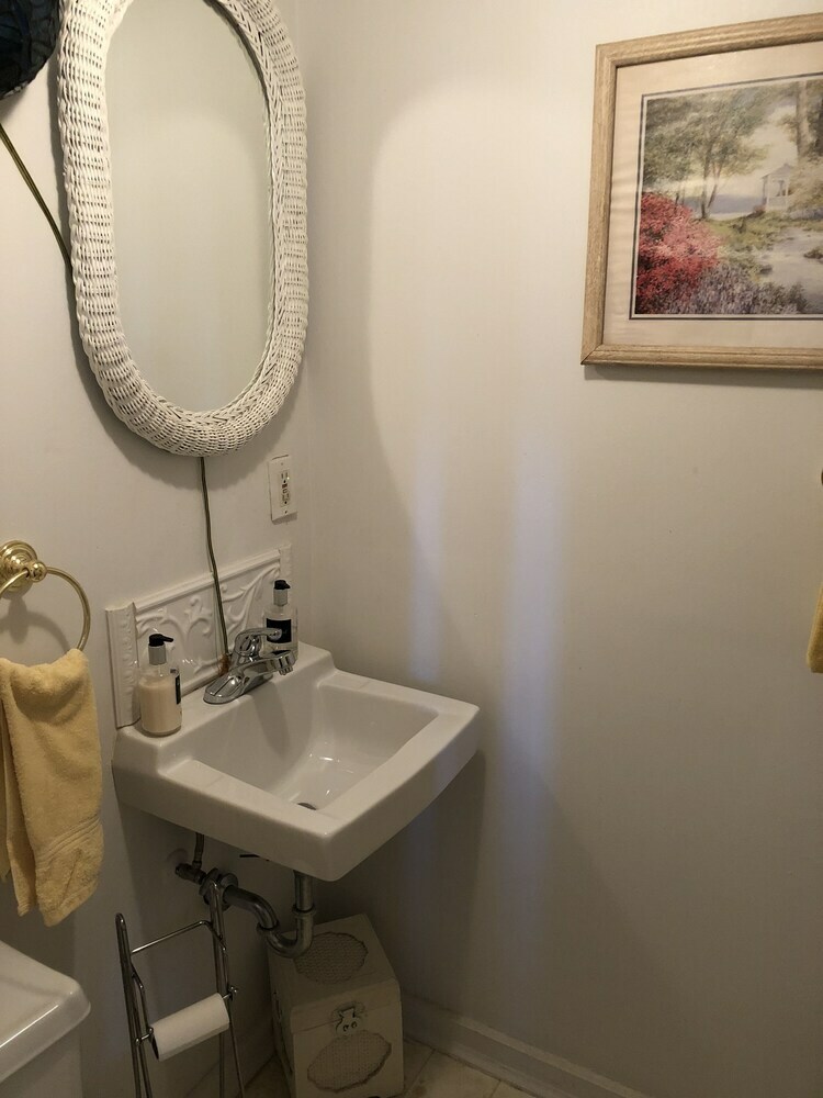 Bed & Breakfast All Seasons Inn