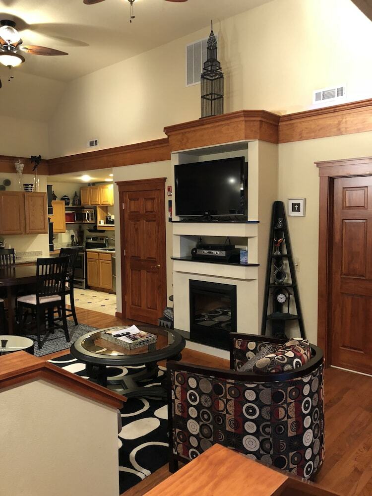 Bed & Breakfast All Seasons Inn