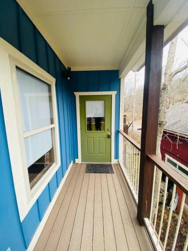 Bed & Breakfast All Seasons Treehouse Village