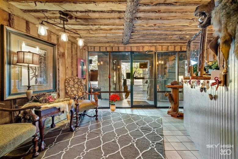 Hotel Stonegate Inn