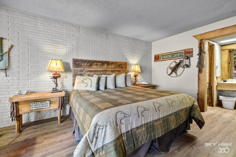 Hotel Stonegate Inn