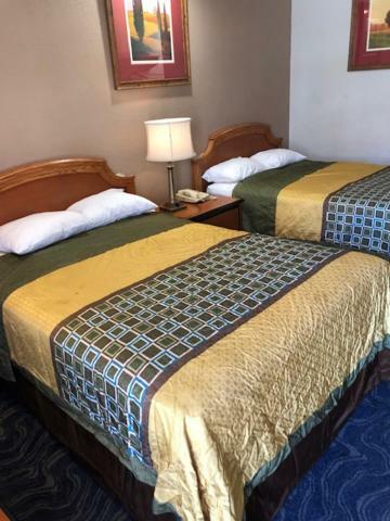 Crown Lodge Motel