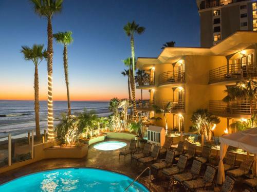 Pacific Terrace Hotel