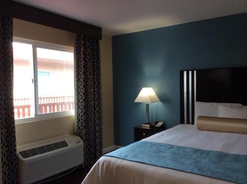 Motel Cabrillo Inn & Suites Airport