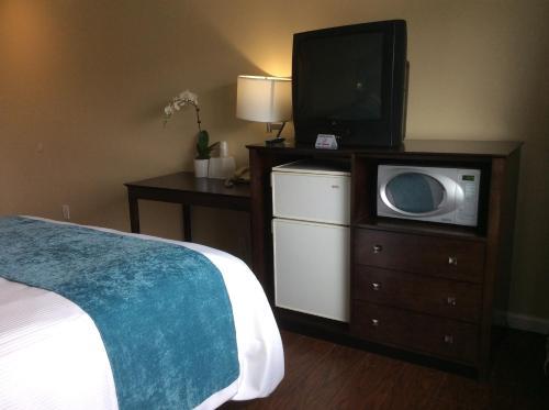 Motel Cabrillo Inn & Suites Airport