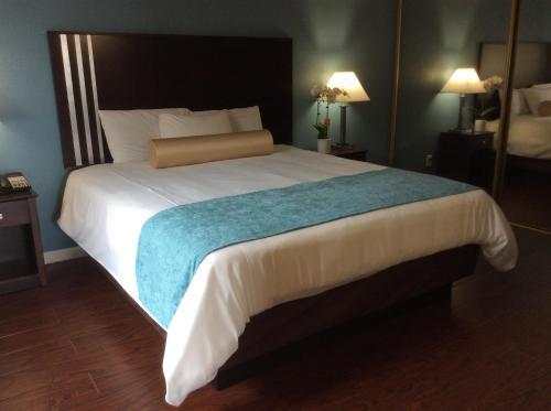 Motel Cabrillo Inn & Suites Airport