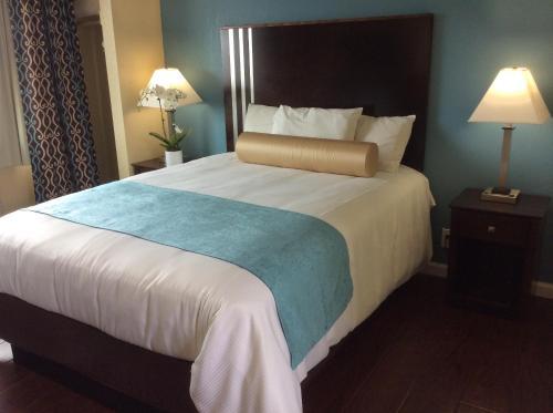 Motel Cabrillo Inn & Suites Airport