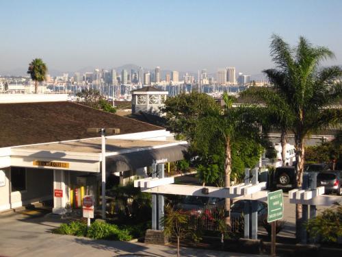 Motel Cabrillo Inn & Suites Airport