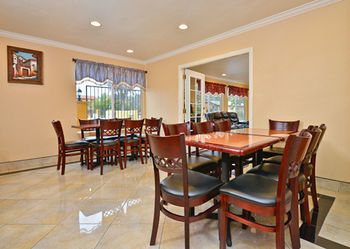 Hotel Rodeway Inn Qualcomm Stadium