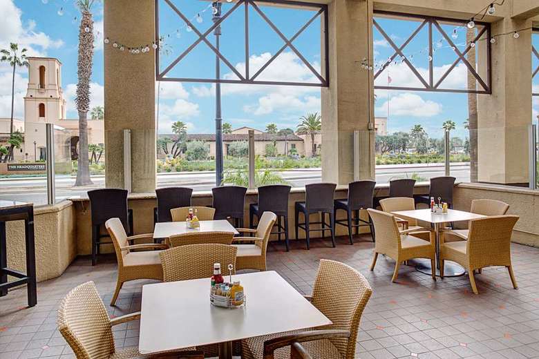 Hotel Embassy Suites By Hilton San Diego Bay Downtown