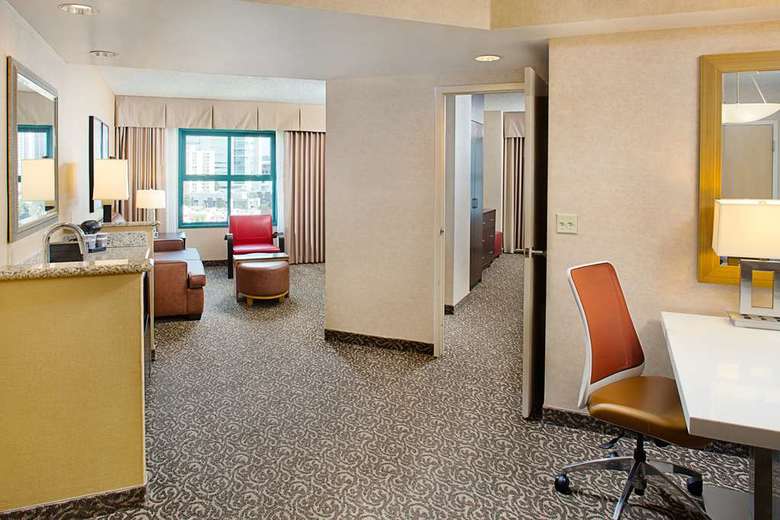 Hotel Embassy Suites By Hilton San Diego Bay Downtown