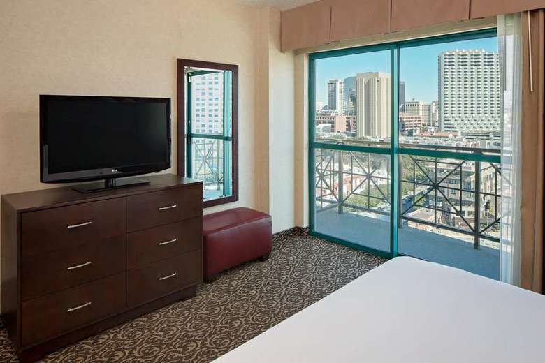 Hotel Embassy Suites By Hilton San Diego Bay Downtown