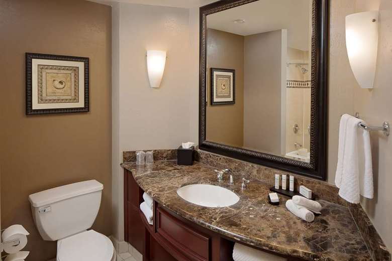 Hotel Embassy Suites By Hilton San Diego Bay Downtown