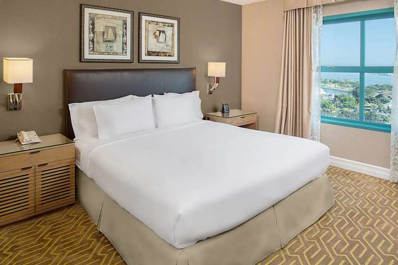 Hotel Embassy Suites By Hilton San Diego Bay Downtown