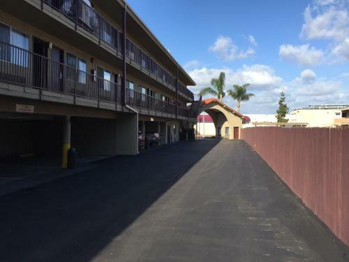 Motel Bay Inn And Suites San Diego