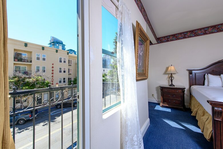 Horton Grand Hotel