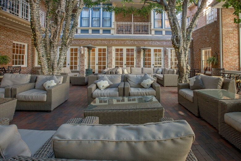 Horton Grand Hotel