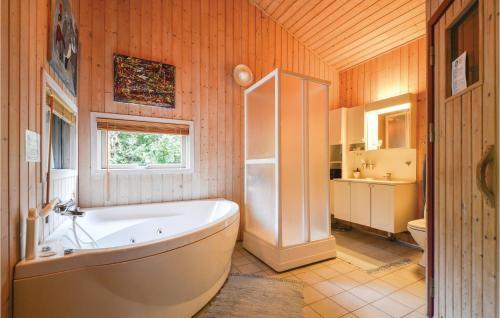 Holiday Home Kl�vervej Ebeltoft I