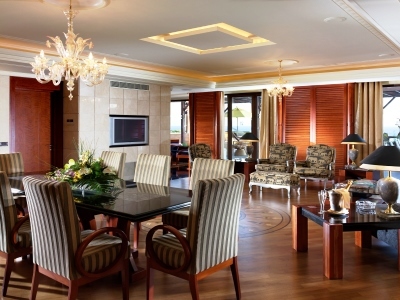 Four Seasons Hotel