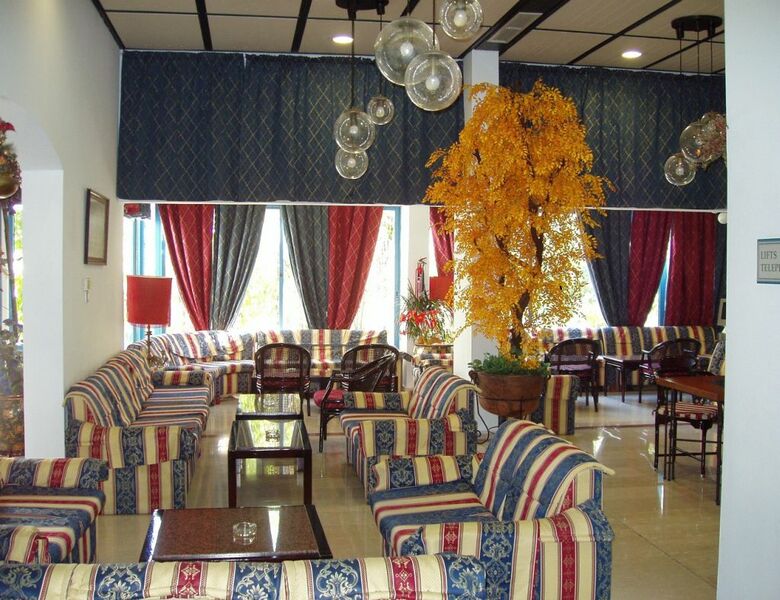 Hotel Paphiessa