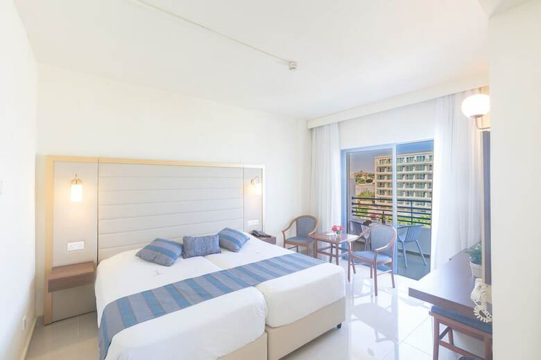 Hotel Iliada Beach(.)