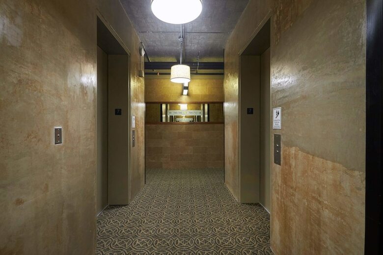 Proximity Hotel