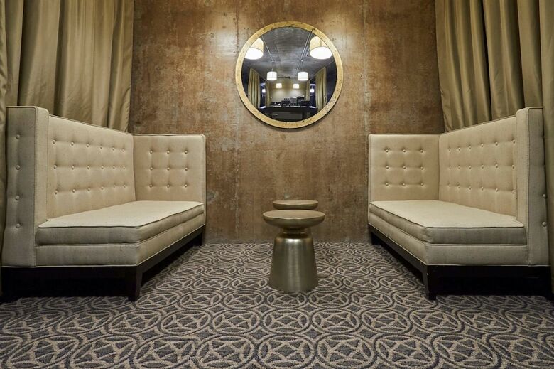 Proximity Hotel