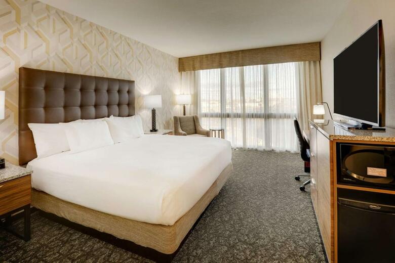Hotel Drury Inn & Suites Columbus Convention Center