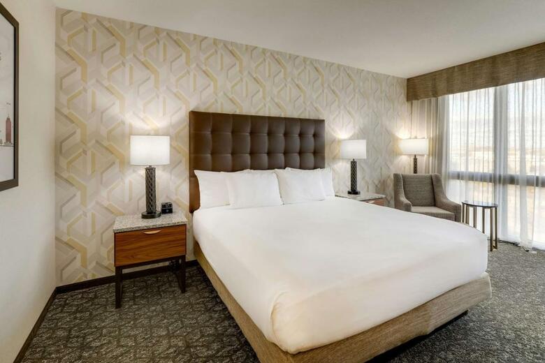 Hotel Drury Inn & Suites Columbus Convention Center