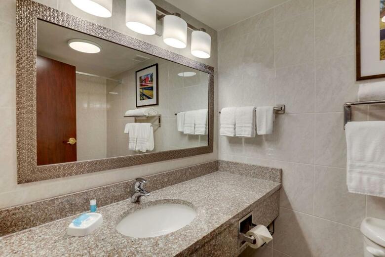 Hotel Drury Inn & Suites Columbus Convention Center