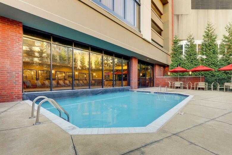 Hotel Drury Inn & Suites Columbus Convention Center