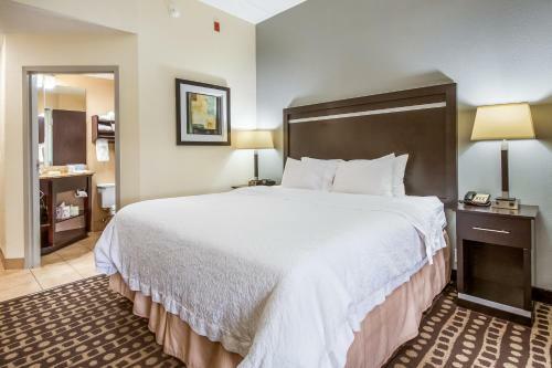 Hotel Hampton Inn West