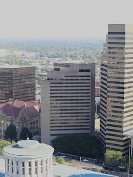 Sheraton Hotel Columbus Capitol Square