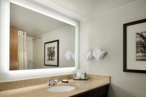 Hotel Embassy Suites Columbus